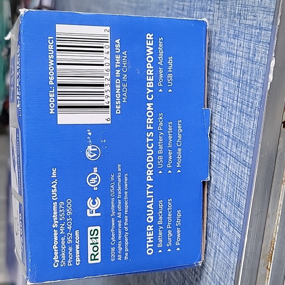 Cyber Power Swivel Surge Protector +USB. Six Outlets  Two USB Charging Ports - Picture 3 of 8